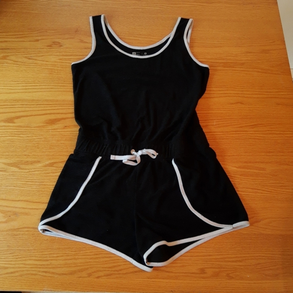 M SHORTS ROMPER 🖤